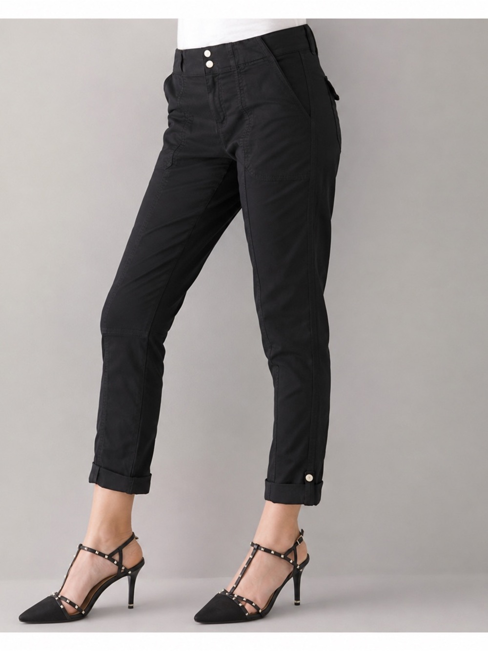 White House Black Market Mid-Rise Pret-A-Pedi Cropped Black Pants NWT